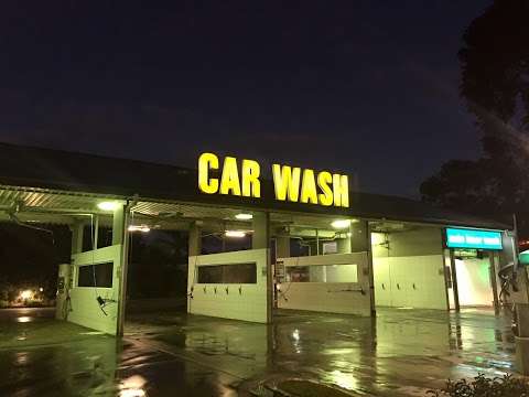Photo: Extreme Clean Car Wash Gladstone Park